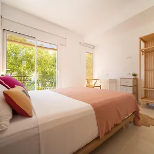 Affittacamere Hostal Bonanza Sitges, Sitges